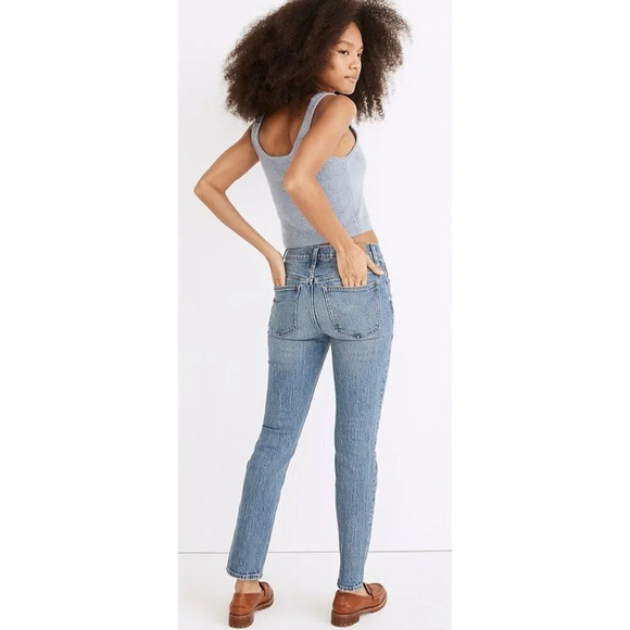 Madewell The Mid-Rise Perfect Vintage in Ainsdale Wash: Knee-Rip Edition Jeans-s - Picture 2 of 13